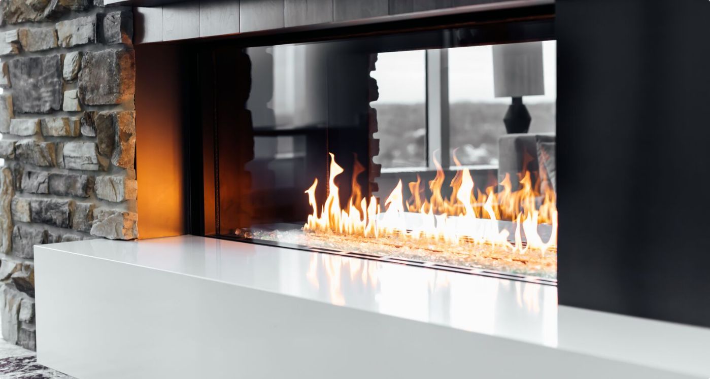 he Enlight collection from Stellar by Heat & Glo boasts brilliant flames, luxury features, and
						fully customizable dimensions.
